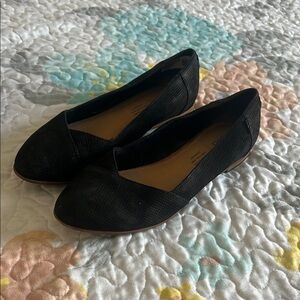 Elegant Black Women's Flats
